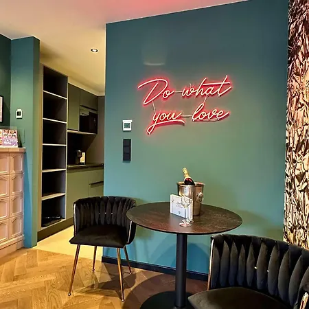 Red Velvet-romantik Mit Balkon - Alpenzeit Im Zentrum Apartment *