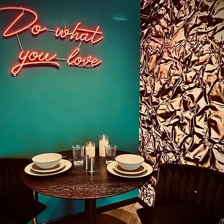 Apartamento Red Velvet-romantik Mit Balkon & Flussblick - Alpenzeit Im Zentrum Mit Parkplatz *