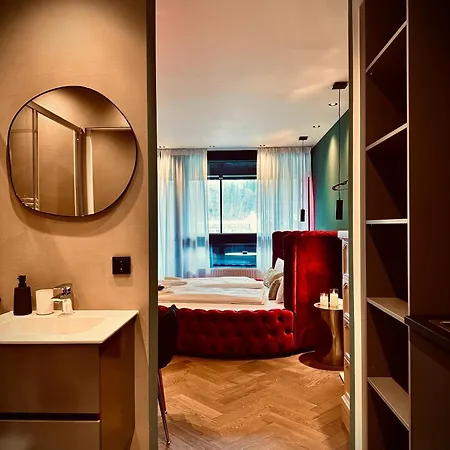 Apartamento Red Velvet-romantik Mit Balkon & Flussblick - Alpenzeit Im Zentrum Mit Parkplatz Bad Aussee