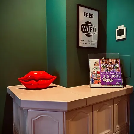 Apartamento Red Velvet-romantik Mit Balkon & Flussblick - Alpenzeit Im Zentrum Mit Parkplatz