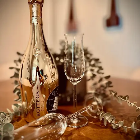 Apartamento Red Velvet-romantik Mit Balkon & Flussblick - Alpenzeit Im Zentrum Mit Parkplatz *