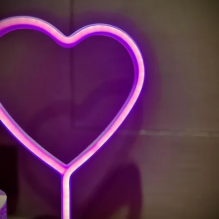 Red Velvet-romantik Mit Balkon & Flussblick - Alpenzeit Im Zentrum Mit Parkplatz Apartamento Bad Aussee