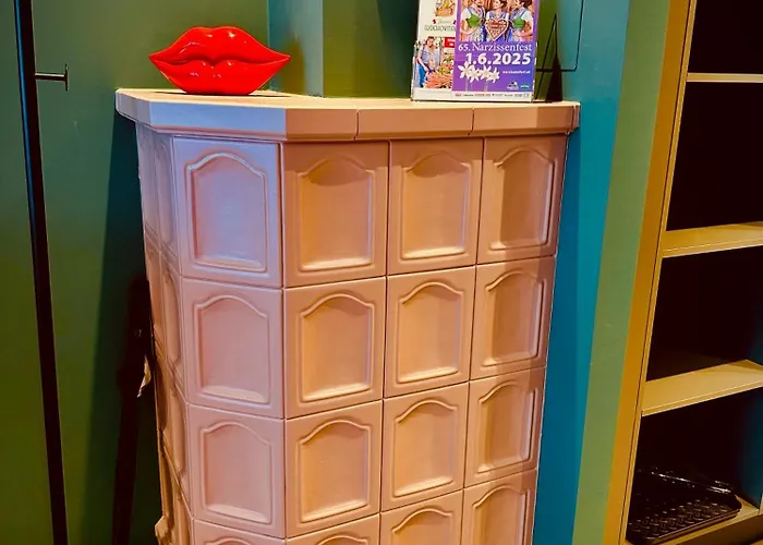 Red Velvet-romantik Mit Balkon & Flussblick - Alpenzeit Im Zentrum Mit Parkplatz * Bad Aussee